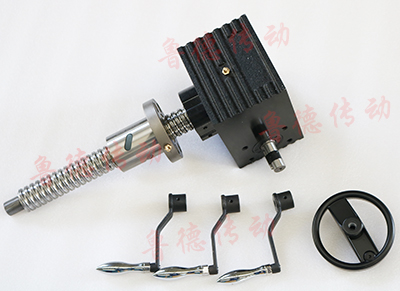 手摇<strong>丝杆升降机</strong>